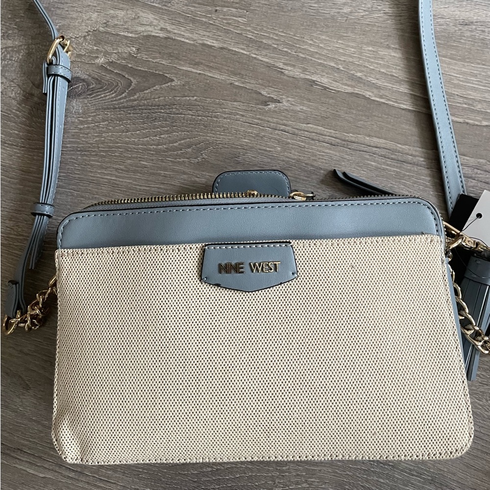 Baby blue & beige